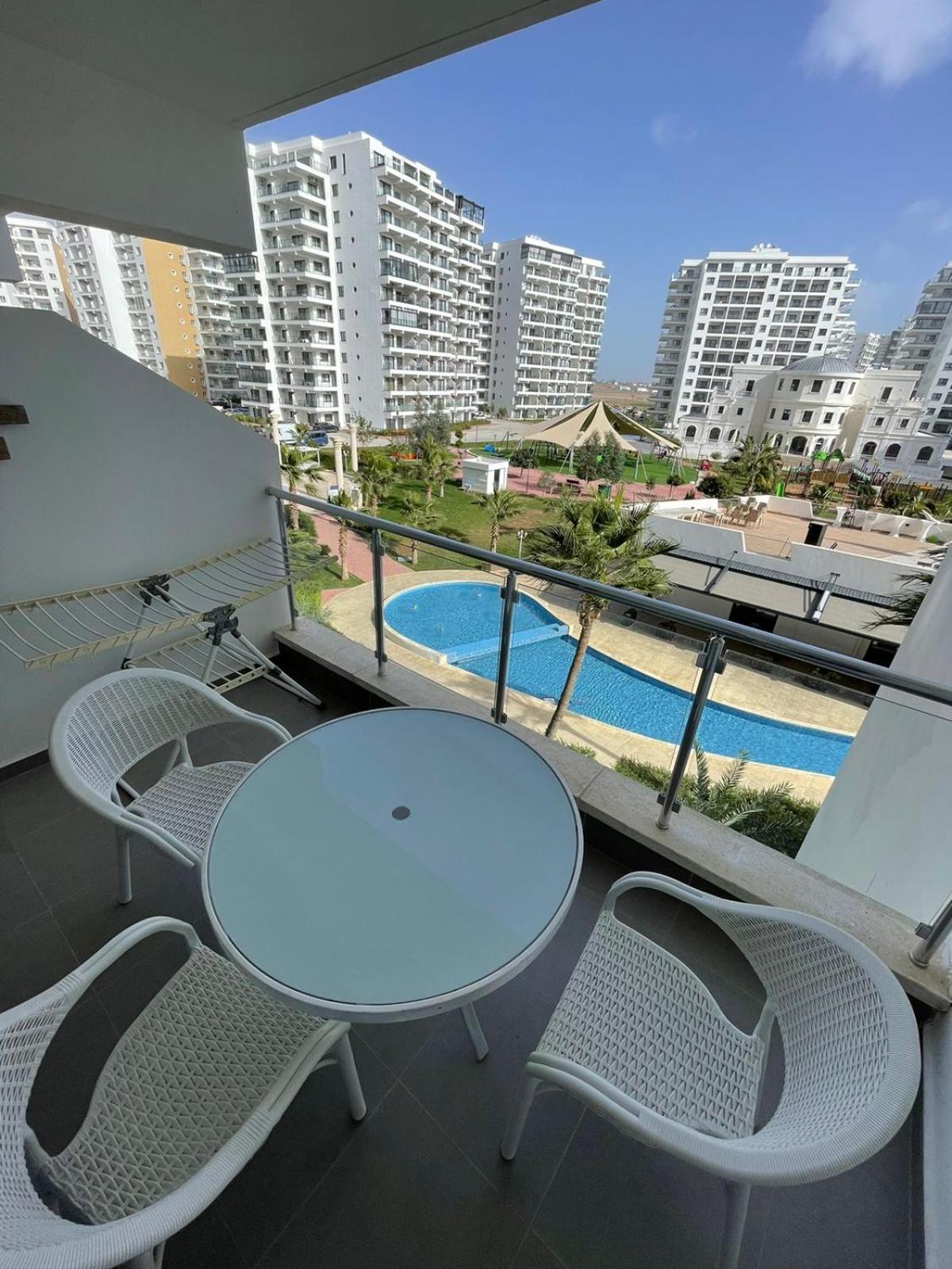 Blue Apartment In 5* Ceasar Resort Trikomo Eksteriør bilde