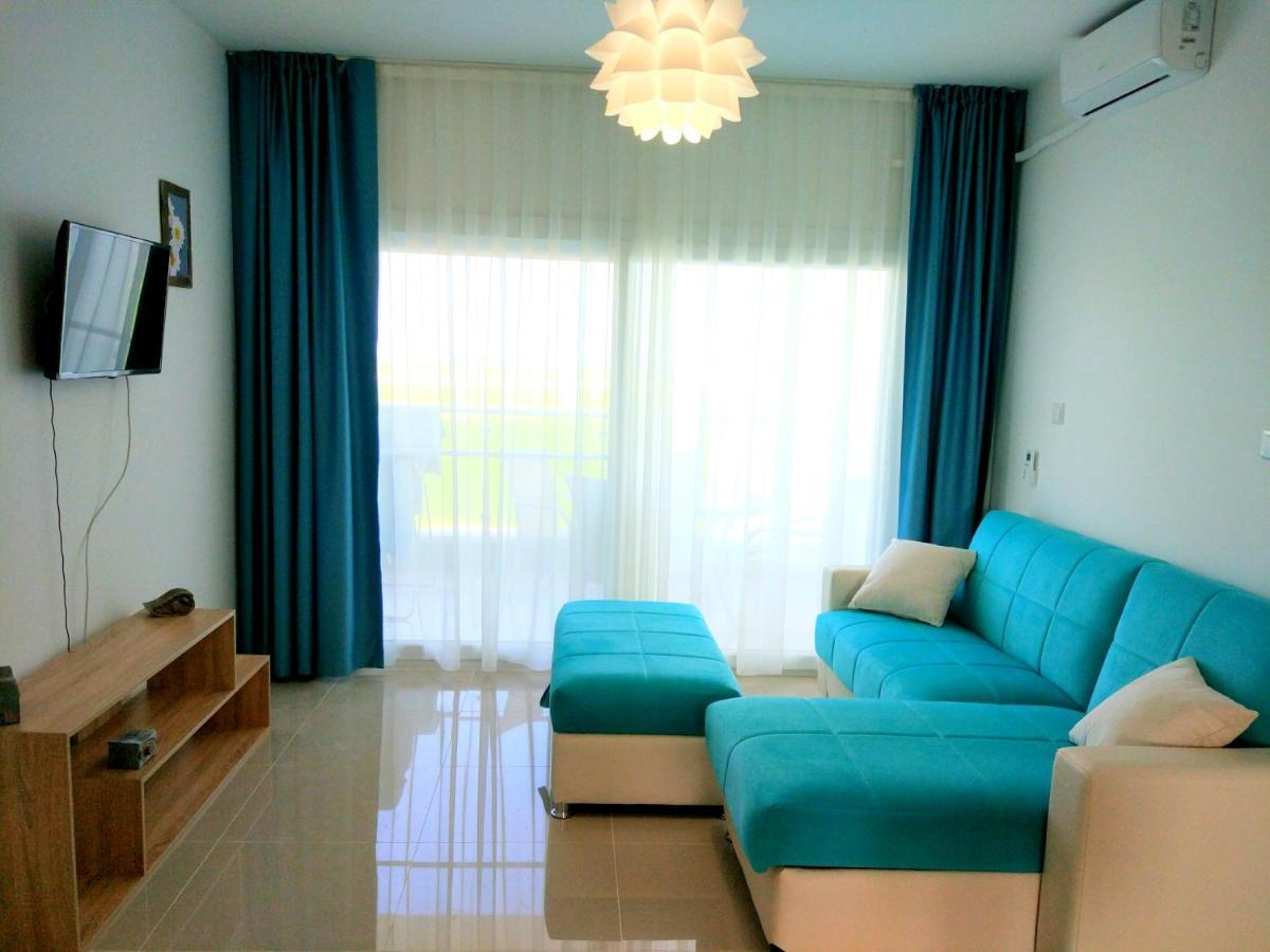Blue Apartment In 5* Ceasar Resort Trikomo Eksteriør bilde